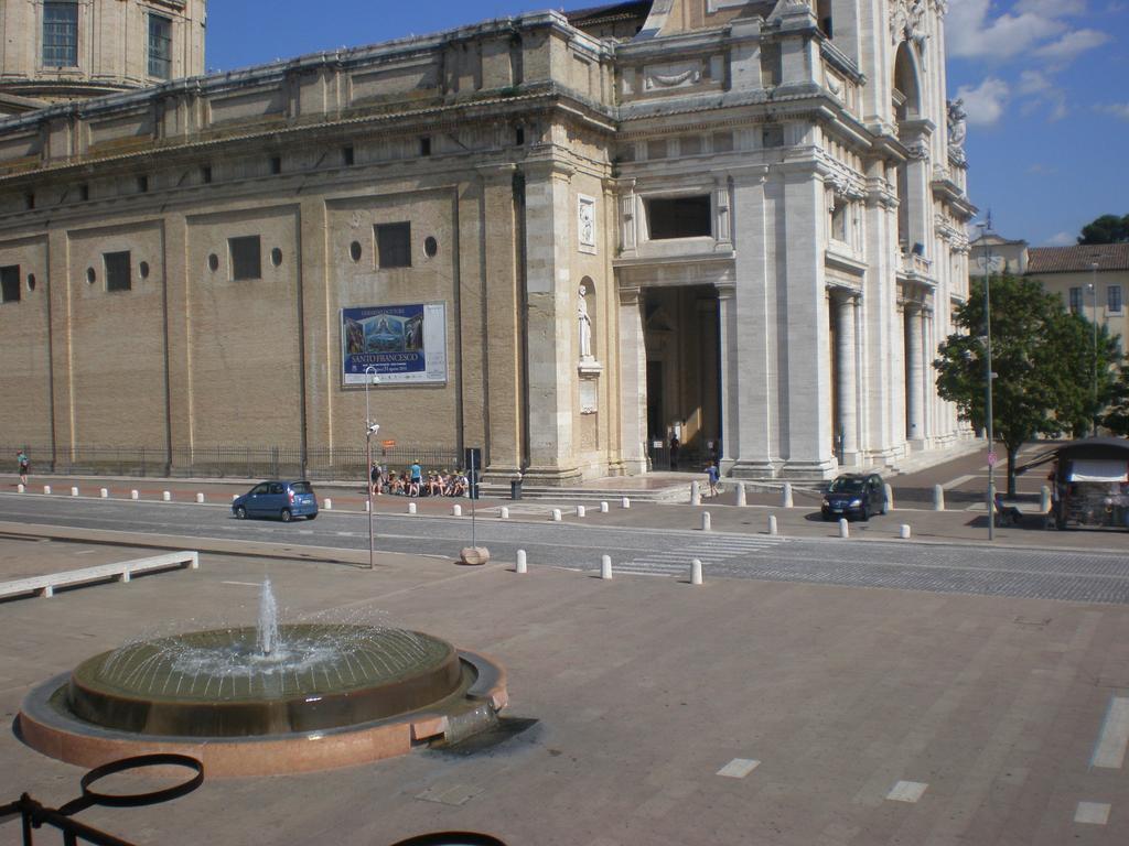 Hotel Piazza Degli Angeli Asyż Zewnętrze zdjęcie