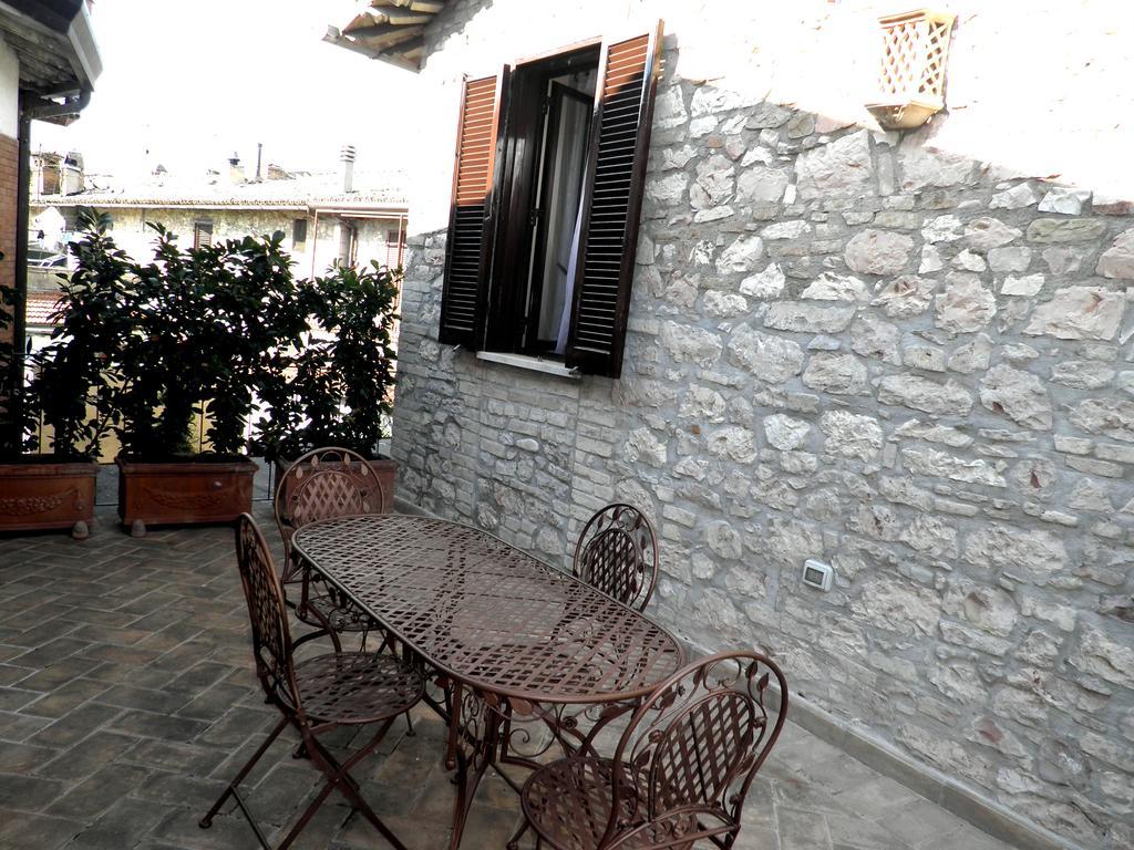 Hotel Piazza Degli Angeli Asyż Zewnętrze zdjęcie
