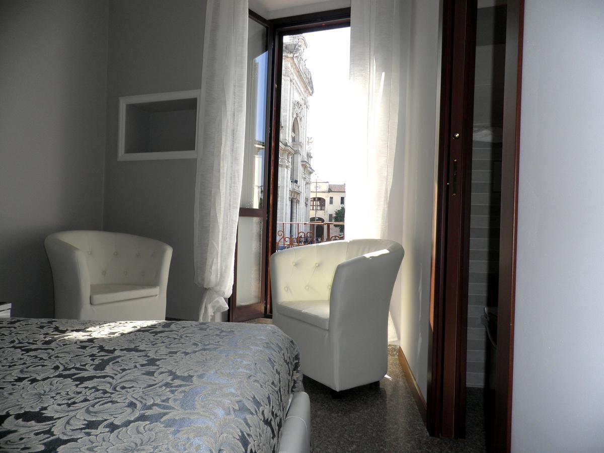 Hotel Piazza Degli Angeli Asyż Zewnętrze zdjęcie